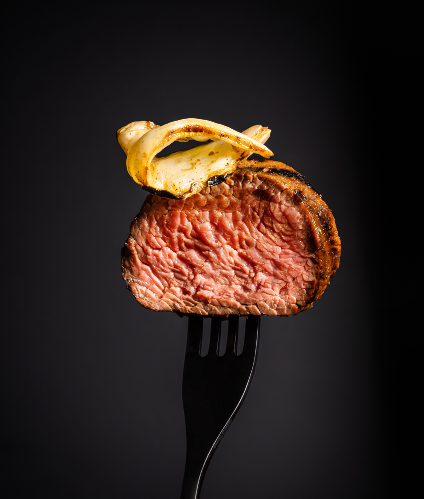 atria_lihakauppa_gochujang-marinoitu_petite_tender_ja_varhaiskaali_-2.png