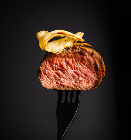 atria_lihakauppa_gochujang-marinoitu_petite_tender_ja_varhaiskaali_-2.png